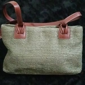 Amanda Smith Green weave handbag